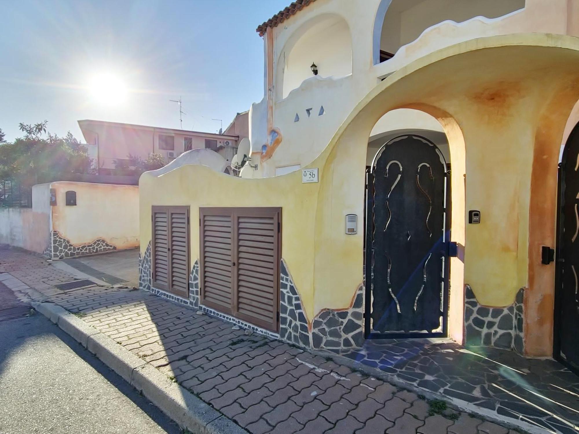 Dommos - Melodie Apartments Cala Liberotto Exterior photo